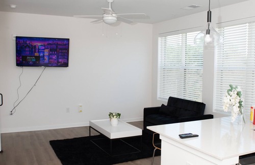 Morrisville Apartment | 2 Bed 1 Bath Apartment Near Park West Village