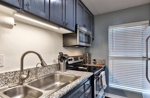 San Carlos House | 2 Bed, 2.5 Bath Lake Murray Townhouse Loaded With Amenities!