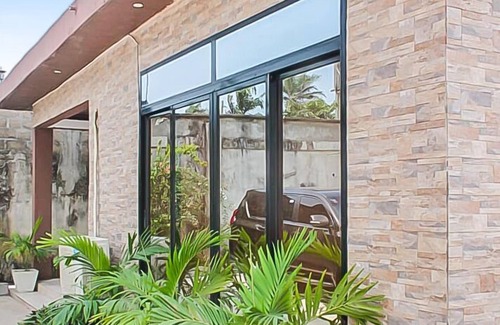 Monrovia Villa | 2 Bed/2.5 Bath Villa (Lewa)