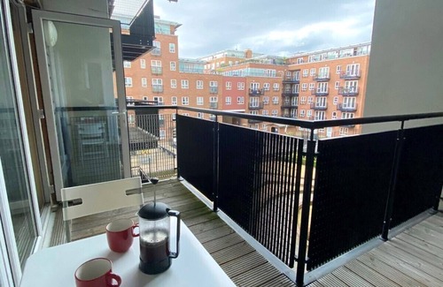 Canbury Apartment | 2 Bed, 2 bath apartment Kingston upon Thames/G. London