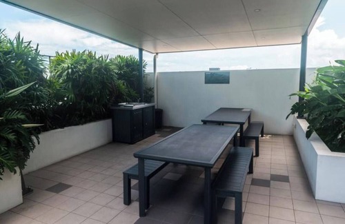 Mackay Apartment | 2-Bed, 2-Bath Apartment in Central Mackay