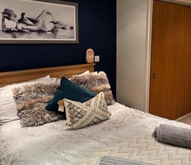 Roundhay Apartment | 2 bed, 2 bath apartment in Roundhay