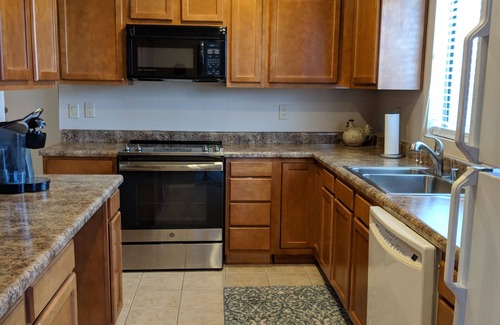 Saddlebrooke House | 2 Bed 2 Bath Beautiful Home right in Saddlebrooke One.