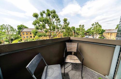 Golborne Apartment | 2-bed 2-bath flat around the corner from Portobello Market