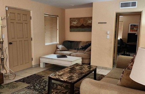 Blenman-Elm House | 2 Bed, 2 Bath home for winter rental in stable neighborhood in Tucson