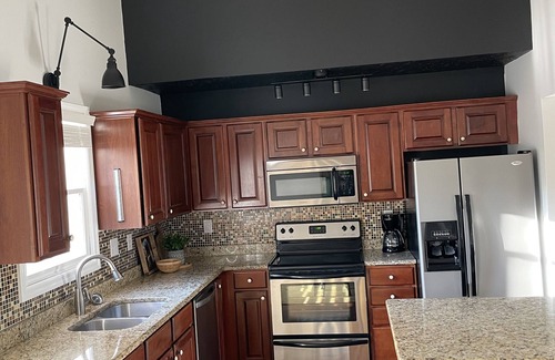 Lexington House | 2 Bed/2 Bath Home in Andover area. Premier Host with 250+ 5-Star Reviews!