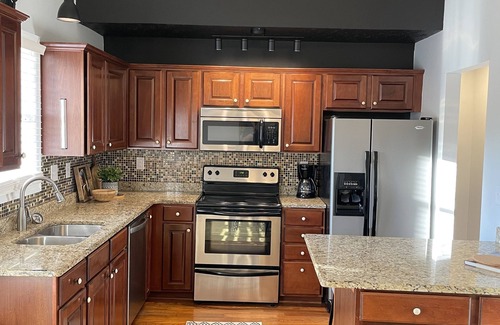 Lexington House | 2 Bed/2 Bath Home in Andover area. Premier Host with 250+ 5-Star Reviews!