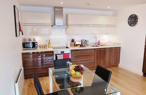 Manor Condo | 2 Bed, 2 Bath next to the station