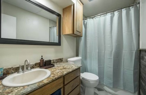 Fort Worth Condo | 2 bed 2 bath no cleaning fees!