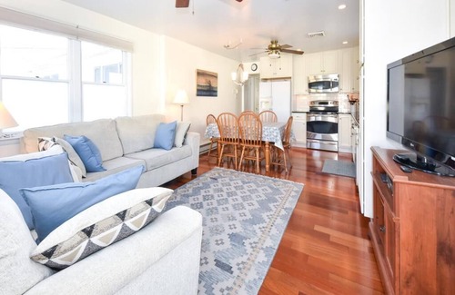 Village Green House | 2 bed/2 bath not far from the Beach!