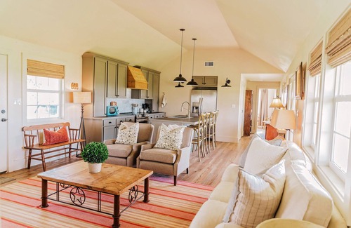 Leon County House | 2 Bed 2 Bath Private Ranch house on 50 Acres!