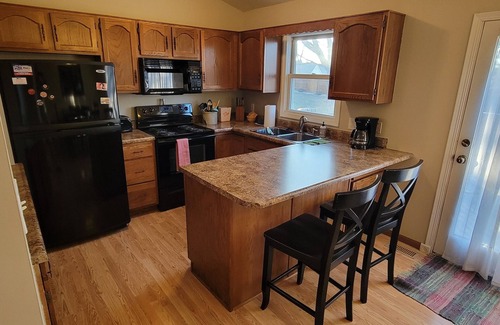 Lincoln House | 2 Bed, 2 Bath South Lincoln Husker House