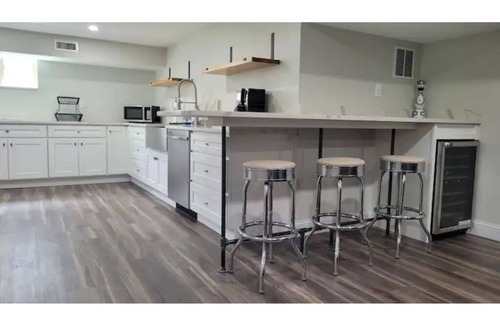 Milton Apartment | 2 Bed/2 Baths Apartment in Deluxe Unit