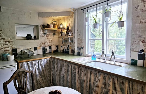 Calverleigh House | 2 Bed Annexe West Wing Of Manor