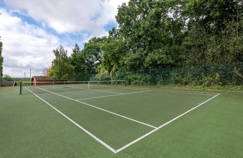 King's Bromley Condo | 2-Bed Apartment | Countryside Resort | Sleeps 6