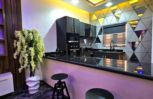 Benin City House | 2 Bed Apartment 2 - Cosy Benin City Escape