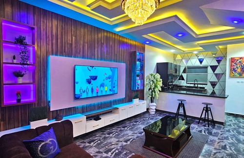 Benin City House | 2 Bed Apartment 2 - Cosy Benin City Escape