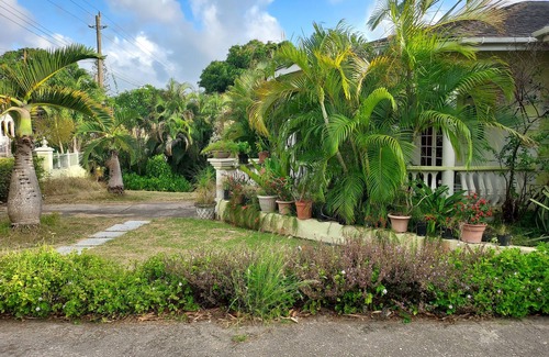 Fryers Well Apartment | 2 bed apartment. 5mins from beach and 10 mins from Speightstown.