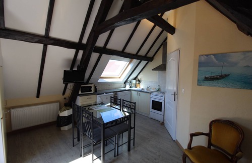 La Roche-Posay Apartment | 2 Bed Apartment With South Facing Roof Terrace Overlooking The Pool