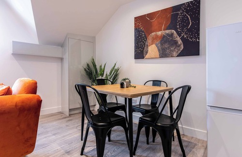 Basingstoke Apartment | 2-Bed Apartment in Basingstoke – Central & Convenient