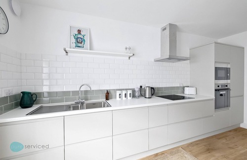 Barbican Apartment | 2 Bed - Apartment No. 1 Windsor Villas