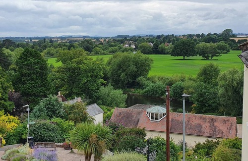 Ross-on-Wye Apartment | 2 bed Apartment Ross on Wye Town Centre