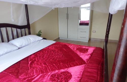 Entebbe Apartment | 2-Bed Apartment Sleeps 4 - Balcony - Pets Welcome
