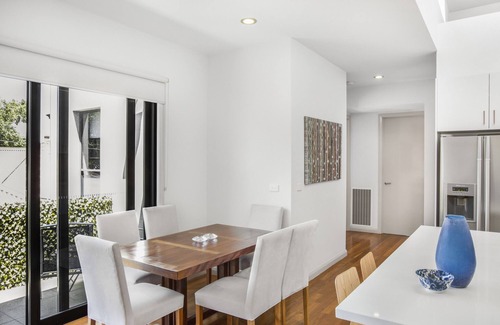 Yarraville Apartment | 2-Bed Apartment with Parking & Balcony Near Trains