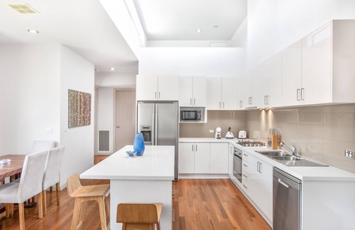 Yarraville Apartment | 2-Bed Apartment with Parking & Balcony Near Trains