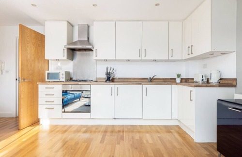 Wembley Park Apartment | 2 Bed Apartment with Balcony in Wembley