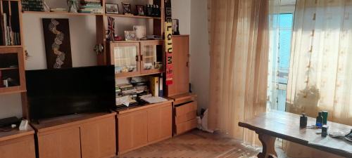Focsani Apartment | 2 Bed appt-Balcony-Pet Friendly-City Centre