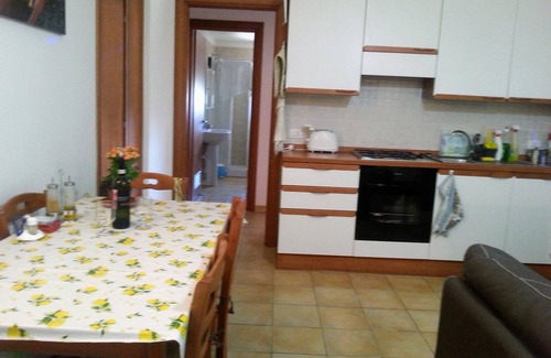 Ginosa Marina Apartment | 2 bed apt with shared pool in quiet cul de sac. 10-15min walk to sea.nSleeps4-6.