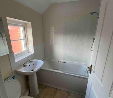 Hereford Apartment | 2 bed coach house flat Hereford