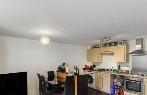 Colchester Apartment | 2 bed-Colchester Apartment-FreeP- Tv-Wifi