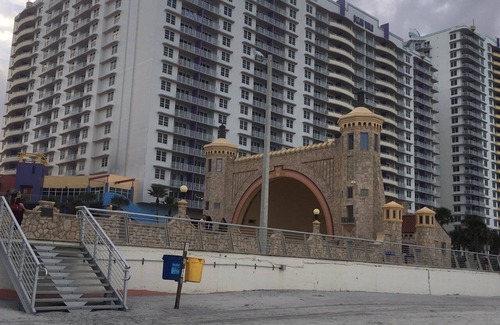 Smith's Memento Condo | 2 BED DLX WYNDHAM OCEAN WALK 2/28- 3/4, BIKE WEEK FRI-TUE SLEEP 8