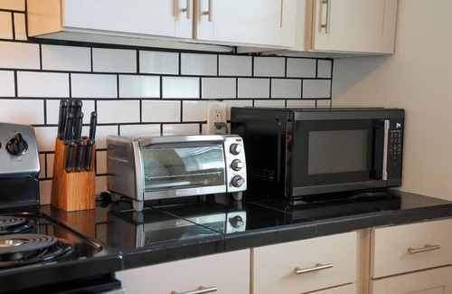 Laguna Beach House | 2 Bed Dog Friendly House in Laguna Beach by Thomas Donut & Carousel w/Golf Cart