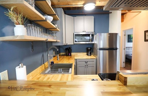 Ludlow Condo | 2 Bed Exceptional Fireplace Condo In the Heart of Town On Shuttle Route