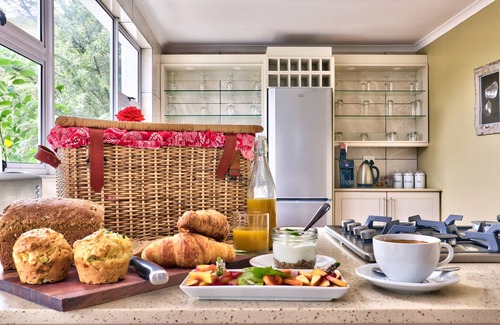 Robertson Cottage | 2 Bed Farmstay Cottage with Private Pool and Aircon | Buffelsbank