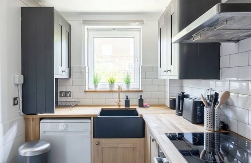 Tollington Apartment | 2 Bed Flat Finsbury Park, London