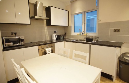 Finsbury Park Apartment | 2 Bed flat Islington, London