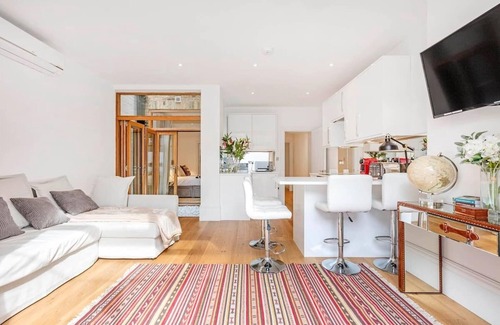 Parsons Green and Walham Apartment | 2 Bed - Fulham Broadway - Garden - Pets Allowed