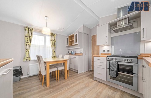 Southerness House | 2 Bed Holiday Home with Starlink Internet