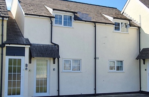 Kilkhampton Apartment | 2 bed Holiday rental on a family orientated site