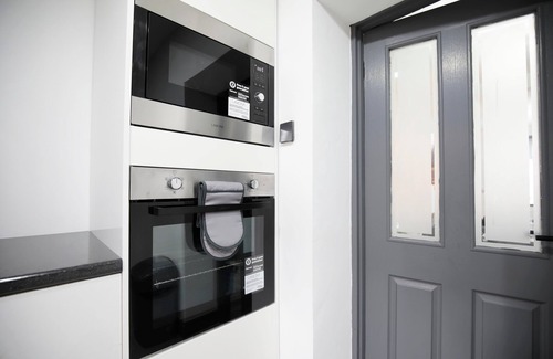 Horwich House | 2 Bed House in Horwich