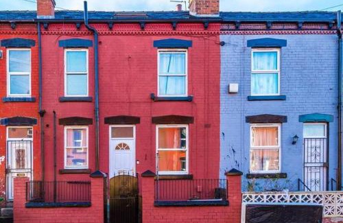 Leeds Apartment | 2 Bed House - Sleeps 6 Perfect for Families and Contractors