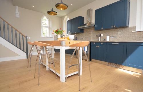 Alford House | 2 bed in Alford 42581