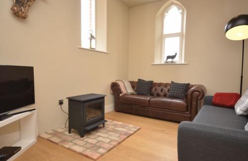 Alford House | 2 bed in Alford 42581