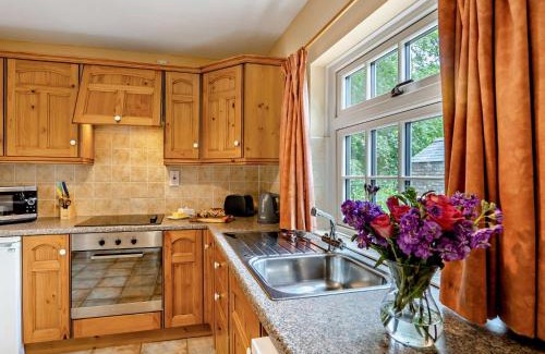 Alford House | 2 Bed in Alford 92252