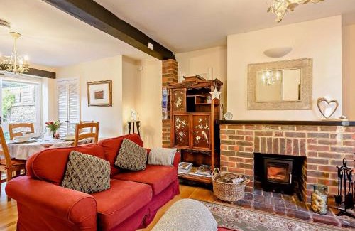 Arundel House | 2 Bed in Arundel 89671