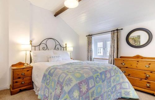 Ashford-in-the-Water House | 2 Bed in Ashford-In-The-Water 85314